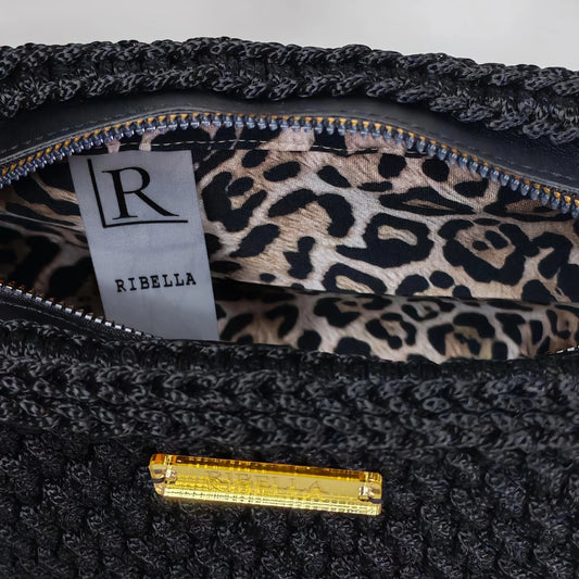 „Minden" válltáska - fekete