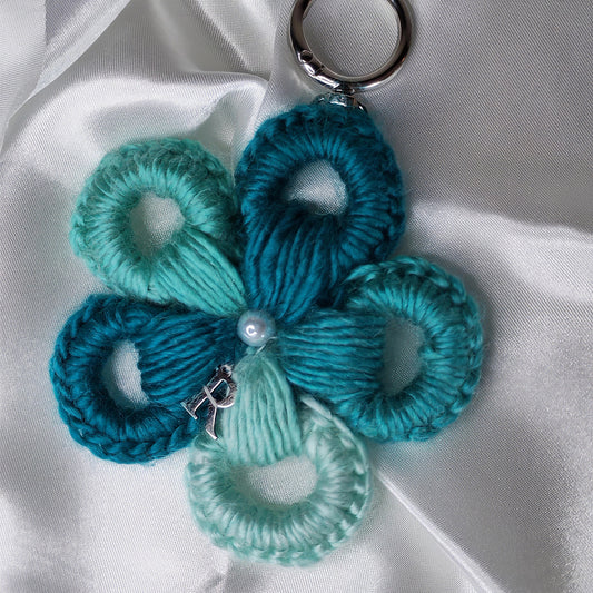 Ribella horgolt virágdísz